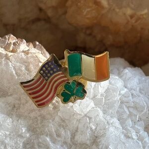 UNISEX Dual American and Irish Flags Lapel Pin  NWOT